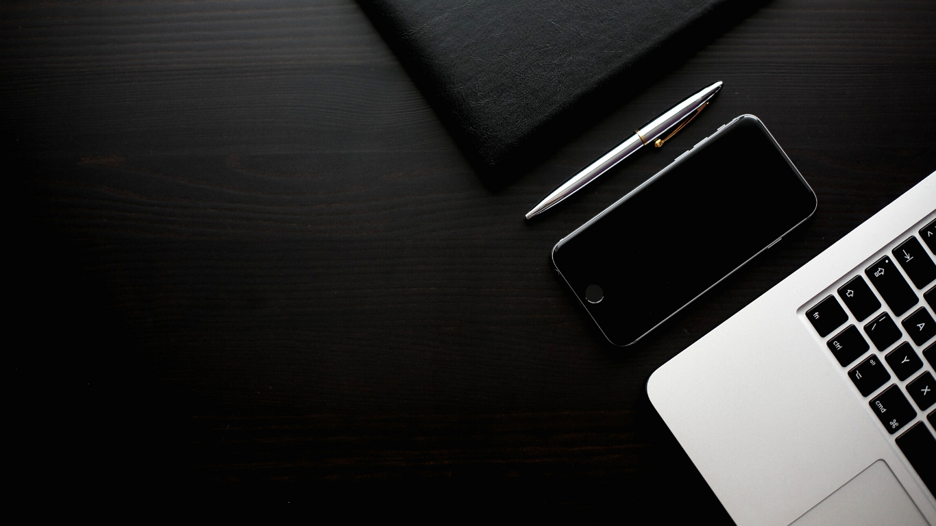 Black and White Photographic Accounting Service Website (1)